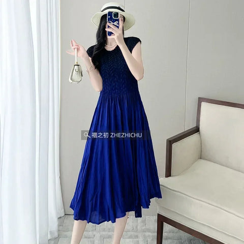 Image of Pleated Dress Spring and Summer Women's Design New Fashion Embroidered Round Neck Sleeveless Waist Waist Skirt-FrenzyAfricanFashion.com