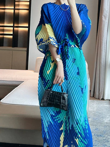 Image of Pleated Dress Color Block Printed Round Neck Batwing Sleeves Holiday Dresses for Women-FrenzyAfricanFashion.com