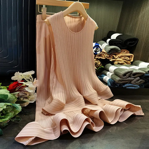 Image of LANMREM Summer Pleated 2 Pieces Set For Women Round Neck Sleeveless Thin Tops High Elastic Waist Skirts Casual 2023 New 32D281-FrenzyAfricanFashion.com