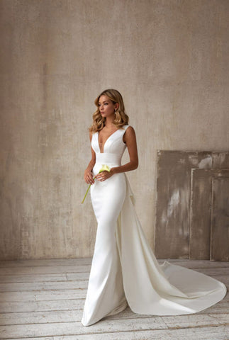 Image of sexy V-neck sleeveless tail long dress white evening dress-FrenzyAfricanFashion.com
