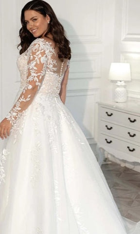 Image of Plus Size Wedding Gowns Elegant Long Sleeves Lace Bride Dress Tulle Applique Sweep Train-FrenzyAfricanFashion.com