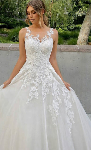Wedding Dress A-Line O-Neck Illusion Button Tulle Bridal Gown
