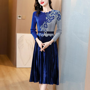 Women's Pleated Long Sleeve Dress